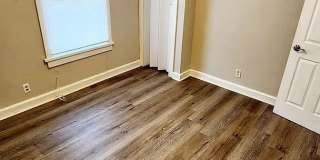 Room in 3 Bedroom Home at Martin Luther King Jr Dr SW Gallery 9
