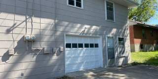 {731} Convenient Location + Full basement + 2 Car Tandem Garage Gallery 17