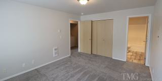 Pebble Creek Village Apartments Gallery 17