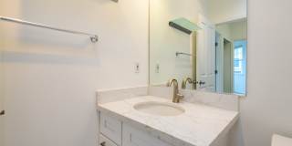10547 Midvale Avenue North - DUnit D Gallery 14