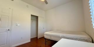 2 bedroom Partially furnished Condo Gallery 10