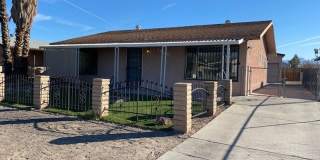 2BR 2BA HOME-Fenced Yard & Workshop Garage, RV-Boat Gallery 1