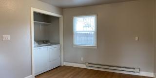 STUDENTS WELCOME! One-Bedroom Bungalow 1 Block from CSU! Gallery 8