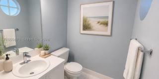 9156 Collins Ave Gallery 8