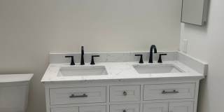 Beautiful 2 Bed, 1.5 Bath Townhome on the Edge of the Desirable Hill Neighborhood Available for Rent Gallery 23