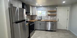 3 BED 1 BATH HOUSE WITH A FENCED BACKYARD Gallery 8