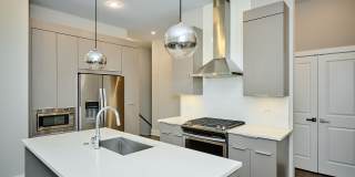 1752 West 18th Place - 1S Gallery 5