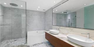 10201 Collins Ave Gallery 10