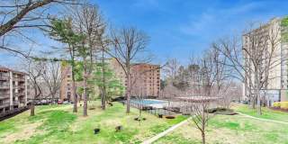 7420 LAKEVIEW Drive unit: W205 Gallery 26