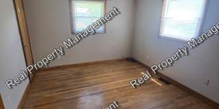 Freshly painted 3 Bedroom Ranch Gallery 7
