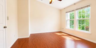 8268 VERMONT Place Gallery 10