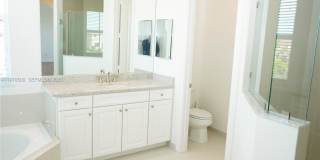 9701 Blue Isle Bay Gallery 31