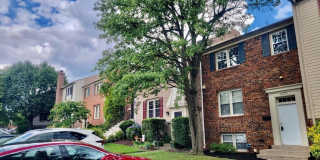 8029 SLEEPY VIEW Lane Gallery 1
