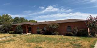 2731 Rivercrest Drive Gallery 1