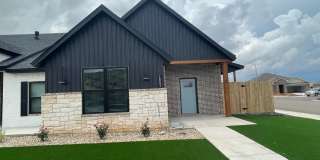 10902 Aberdeen Avenue Gallery 1