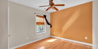 1301 Adams St Ne Gallery 7