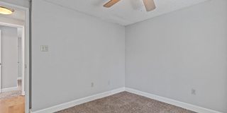 Lincoln Park Apartments Gallery 14