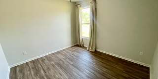 Beautiful 3/2 + office home for rent next to Brandon High School! Gallery 12