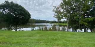 Spacious 3/2 with In-Law Suite Gallery 35