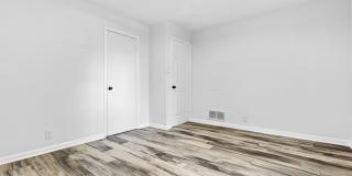 317 Ross Avenue Gallery 13