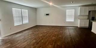 Like-New 2025 4-bedroom home for rent Gallery 16