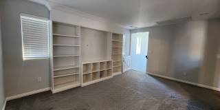 Beautifully renovated, cul-de-sac, Mesa Park adjacent home in Summerlin. Gallery 39