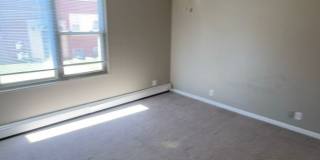 Knoxville Manor Gallery 12