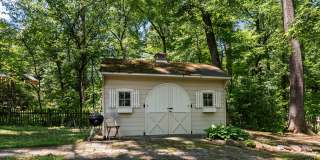 Modern Comfort & Prime Location in Alexandria! Gallery 27