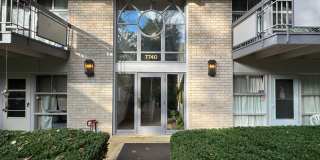 Relaxing FULLY-FURNISHED 2 Bed 1 Bath Condo With Balcony In Beautiful Heritage Woods Gallery 1