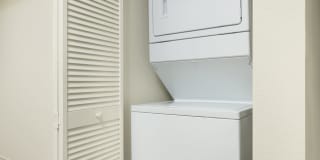 eaves Warner Center Gallery 11