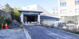 300 VINE Street NW unit: Floor 1 Gallery 1