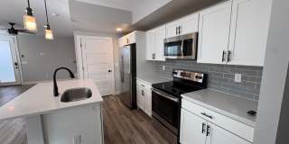 Modern 2 Bed + Flex Townhome with Rooftop Deck Near Paco Sanchez Park & Light Rail Gallery 4