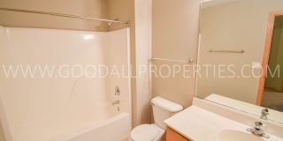 Beautiful 2 bedroom, 1.5 bath Townhouse in West Des Moines with 1-car attached garage Gallery 13
