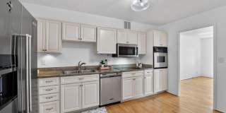 5901 MOUNT EAGLE Drive Gallery 10