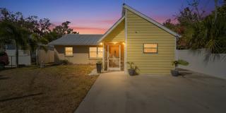 Charming Sarasota Retreat –4-Bedroom/3-Bathroom Modern Pool Home Near Everything! Gallery 43