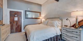 Luxury Furnished River View Condo in the Heart of Downtown Wilmington Gallery 18