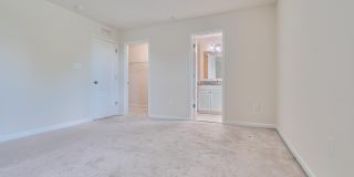 8016 BLUE STREAM Drive Gallery 21