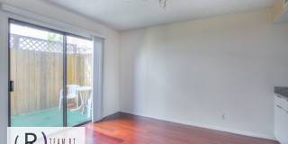 Gorgeous townhouse in a quiet 6-unit gated complex Gallery 24