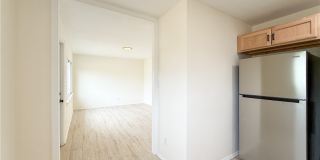 2706 Selden Street Gallery 13