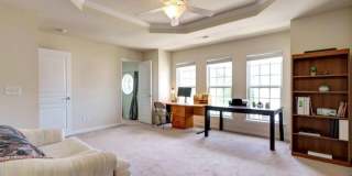 Room in 3 Bedroom Home at Macedonia Lake Dr Gallery 13