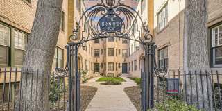 Charming 1BR Townhome in Capitol Hill Gallery 18