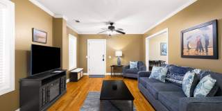 402 E 64th St Gallery 7