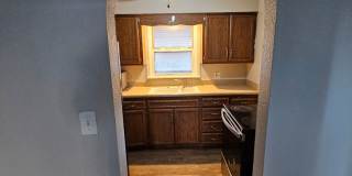4 Bed 1 Bath Gallery 16