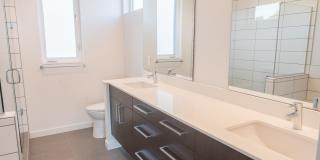 3bd/3.25ba Seattle Home Gallery 15