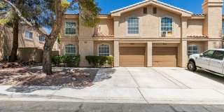 Beautifully upgraded 3-bedroom Green Valley townhome with stylish designer finishes Gallery 1