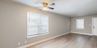 Cabana Courtyard Gallery 16