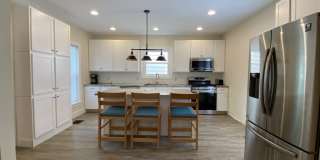 1202 Memorial Avenue Gallery 3