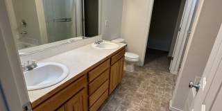 Spacious 2 bed/2.5 bath with bonus room townhome off Road 68 Gallery 16