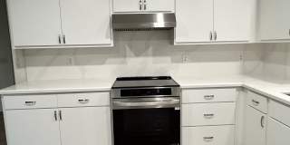 Stunning 4 Bedroom Remodel in Harbor Shores Gallery 7