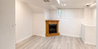 1528 West Chestnut Street - B Gallery 5